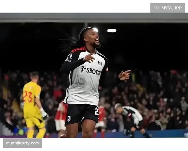 富勒姆边路突击压制热刺肋部，伊沃比世界波展现战术执行力