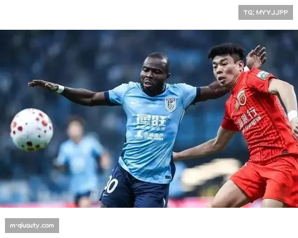 阿奇姆彭传射建功助英博取首胜 老将经验在关键场次发挥价值